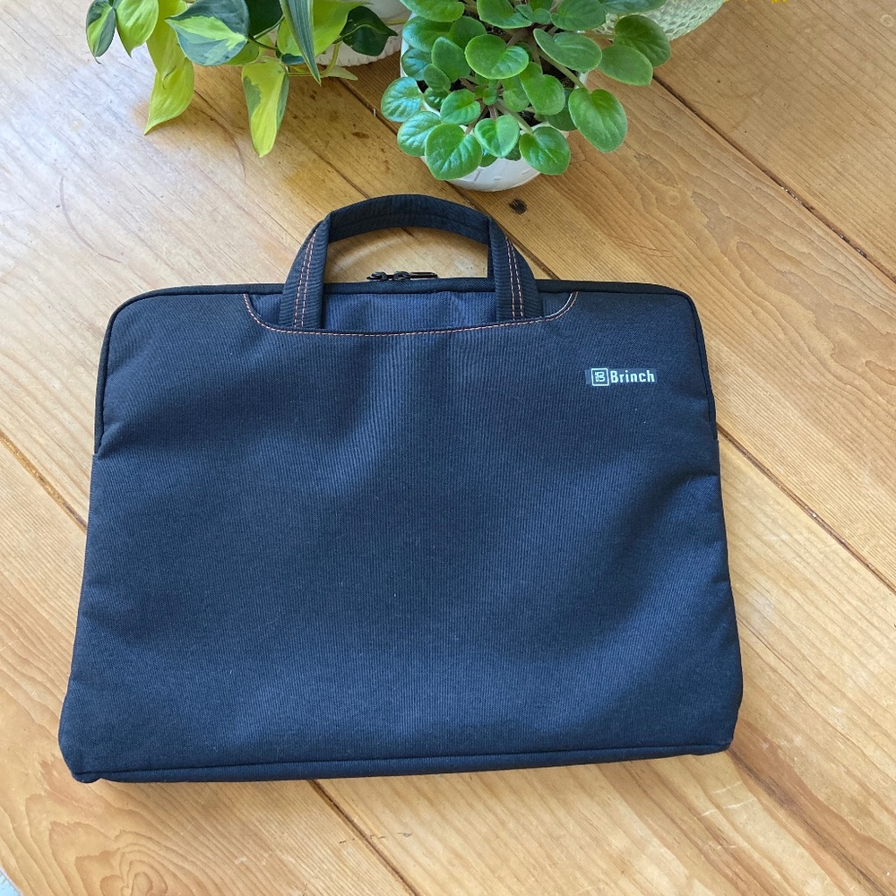 Brinch, Black soft case laptop bag